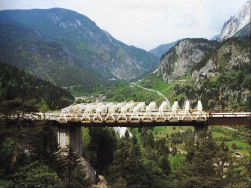 Il ponte sul Piave a Tai di Cadore - Ponte Cadore - sulla S.S. n.51 di Alemagna