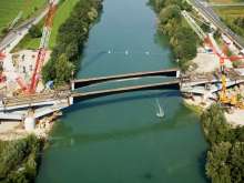 Ponte Granatieri di Sardegna sul Piave a San Dona' (VE) - Click to open